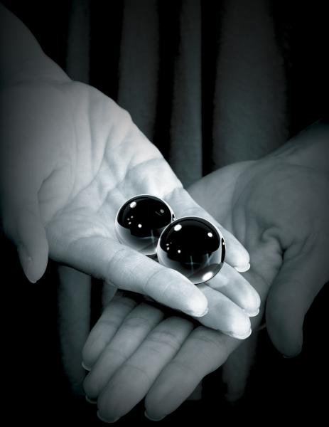 Fetish Fantasy Ltd. Ed. Medium Black Glass Ben-wa Balls